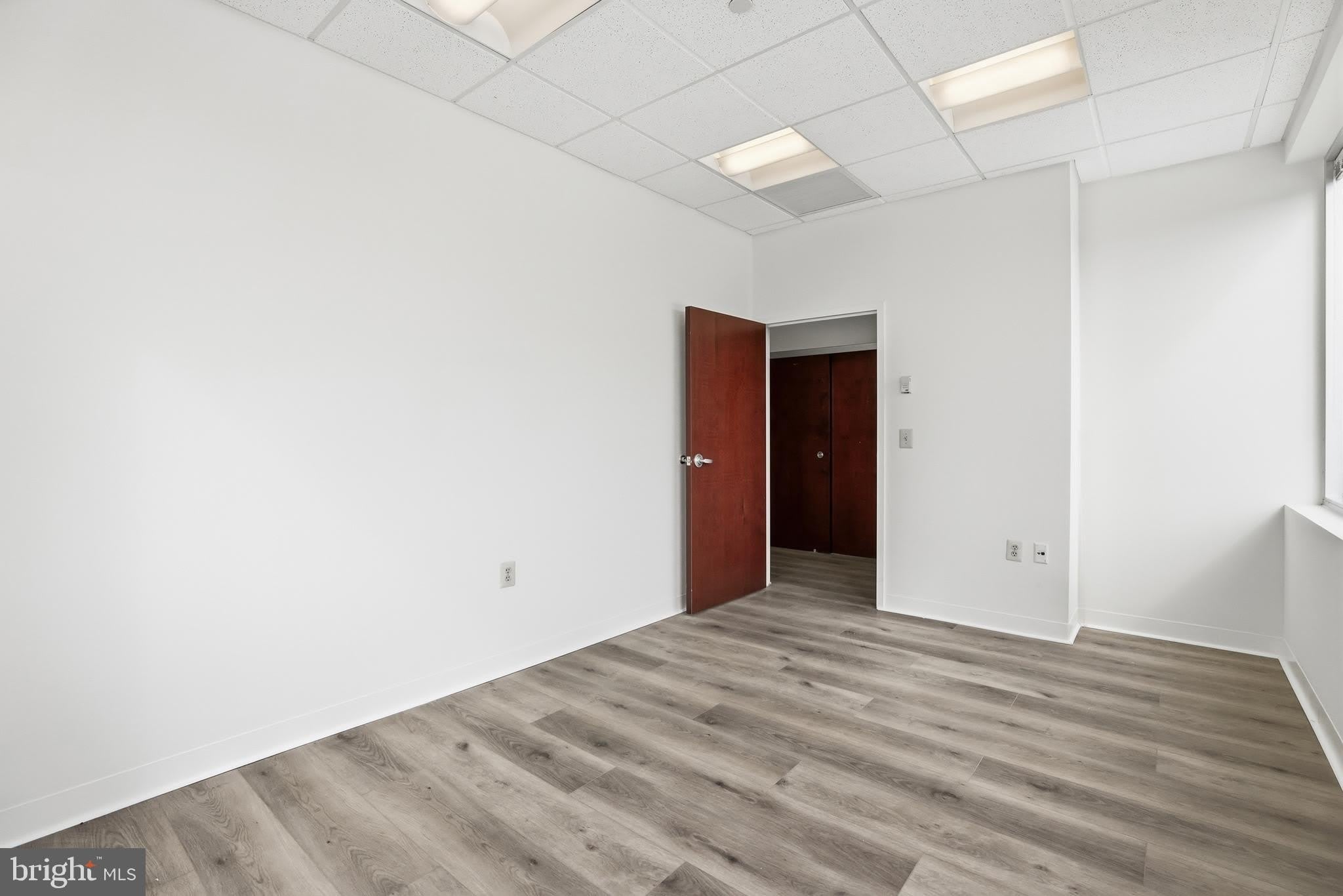 2925 LORD BALTIMORE Drive – photo 2