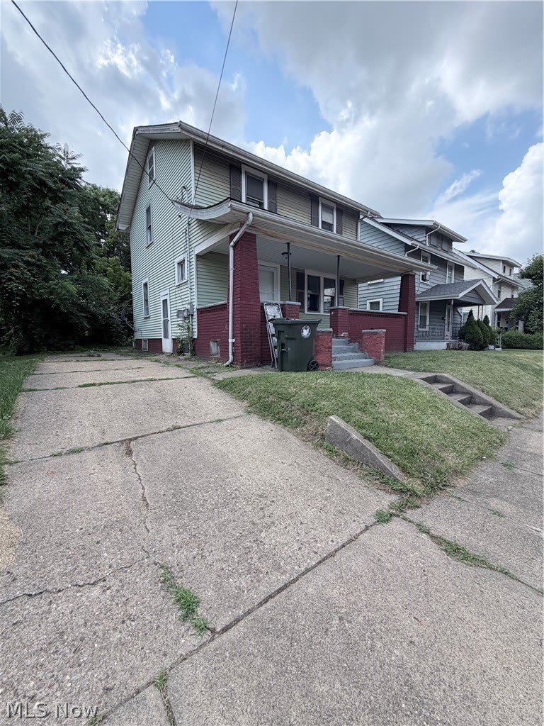 1627 Bryan Avenue Sw – photo 2