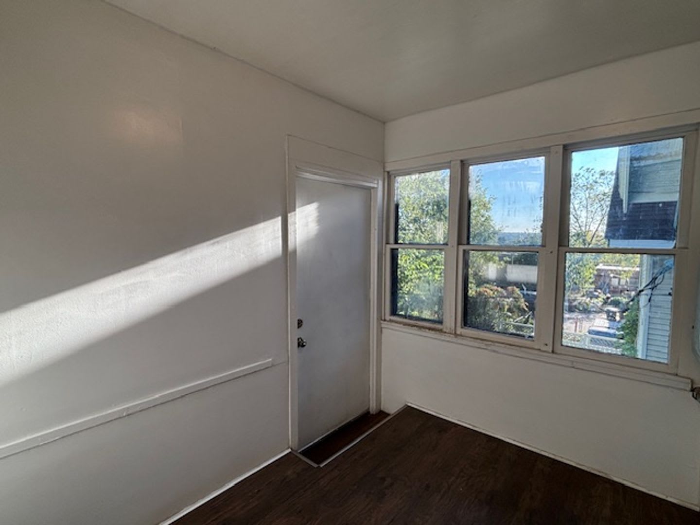 726 Wilson Ave – photo 5