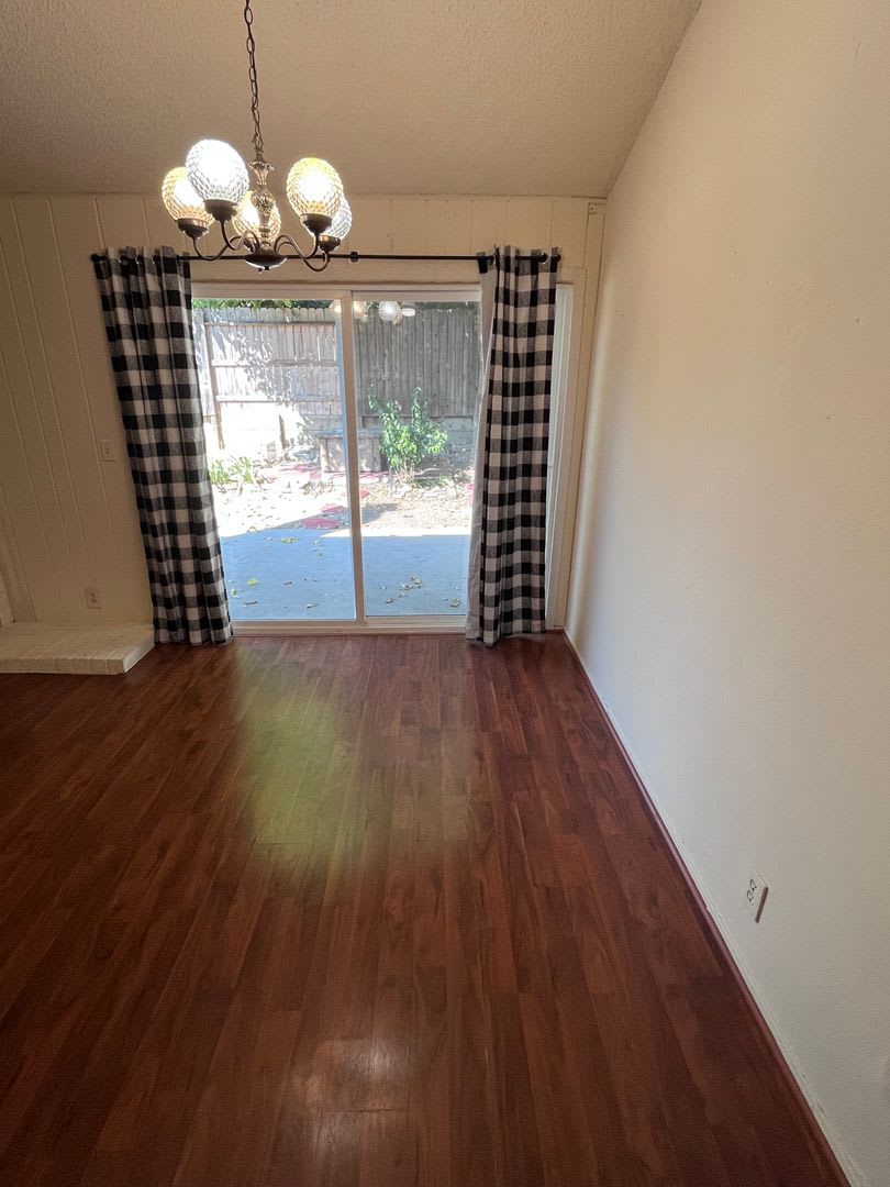 Nice 3 Bedroom Home In Sacramento – photo 3