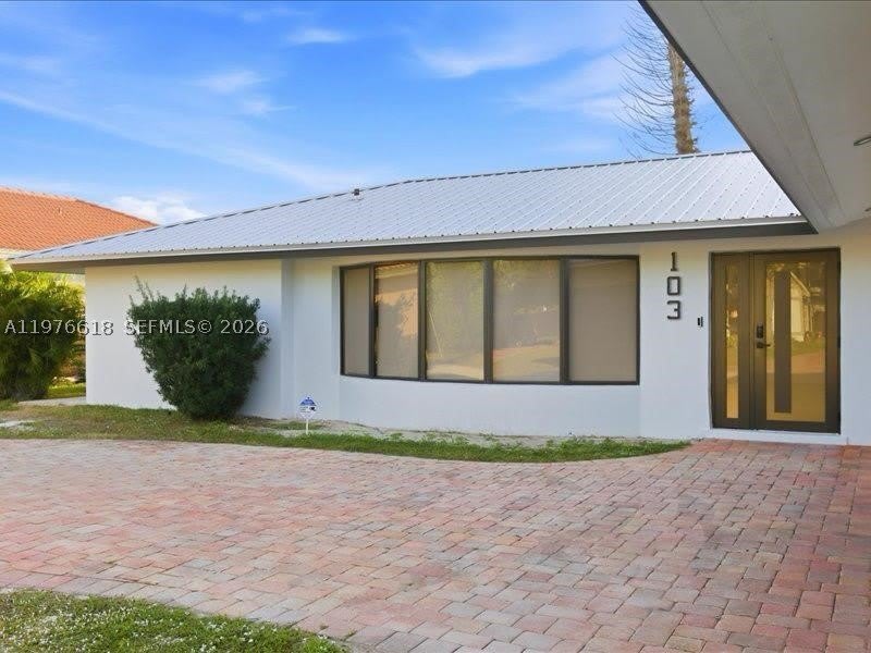 103 Tropicana Dr – photo 2