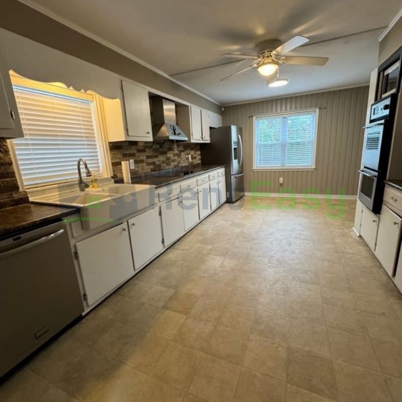 640 Great Bridge Boulevard – photo 4