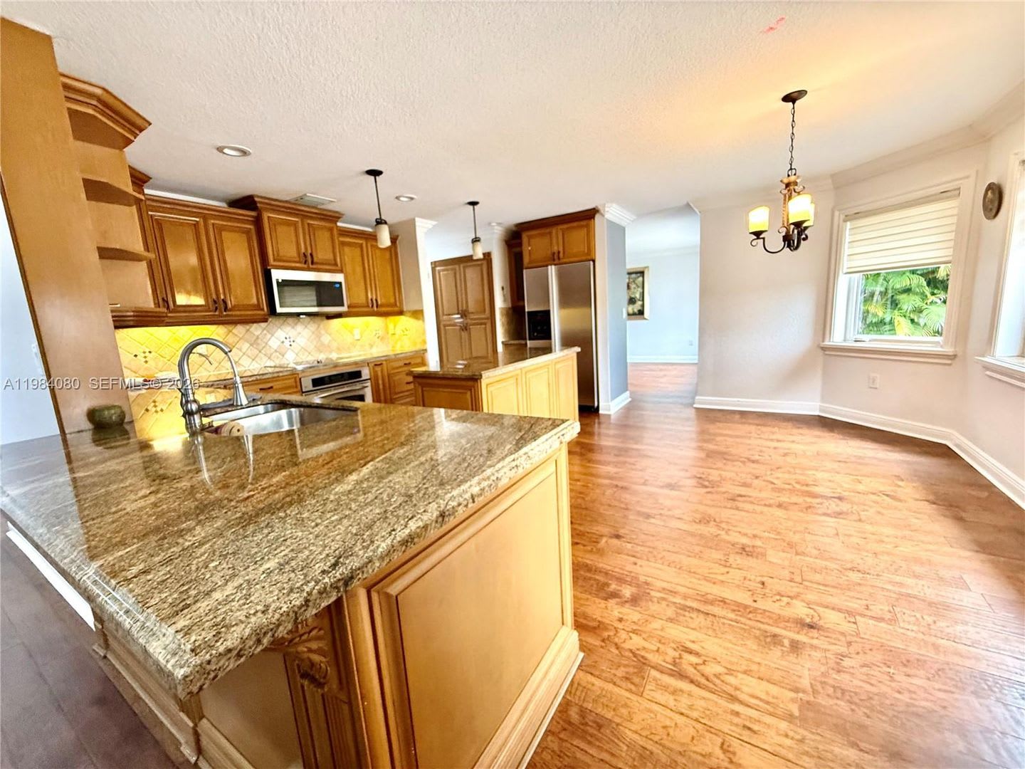 19909 Sw 7Th Place Pembroke Pines Fl 33029 – photo 4