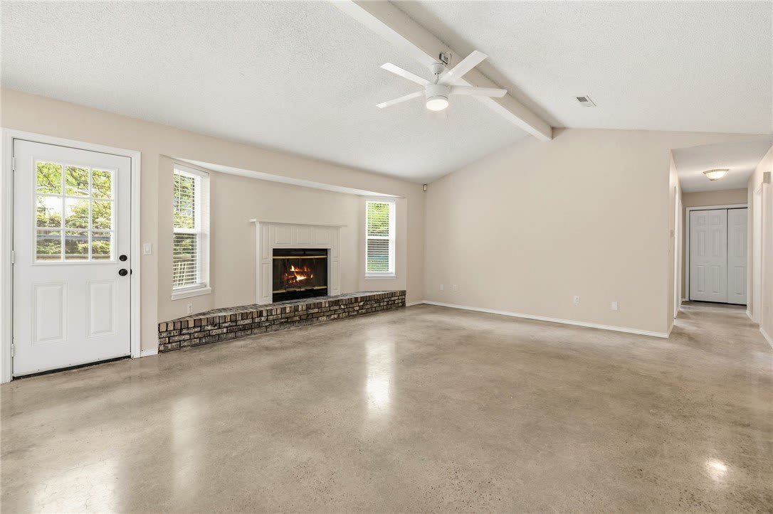 2146 Loren Circle – photo 4