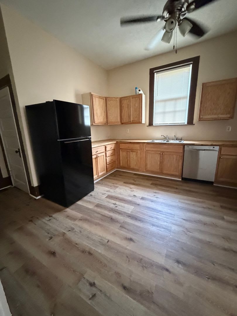 Historic 4-5 Bedroom Home – photo 5