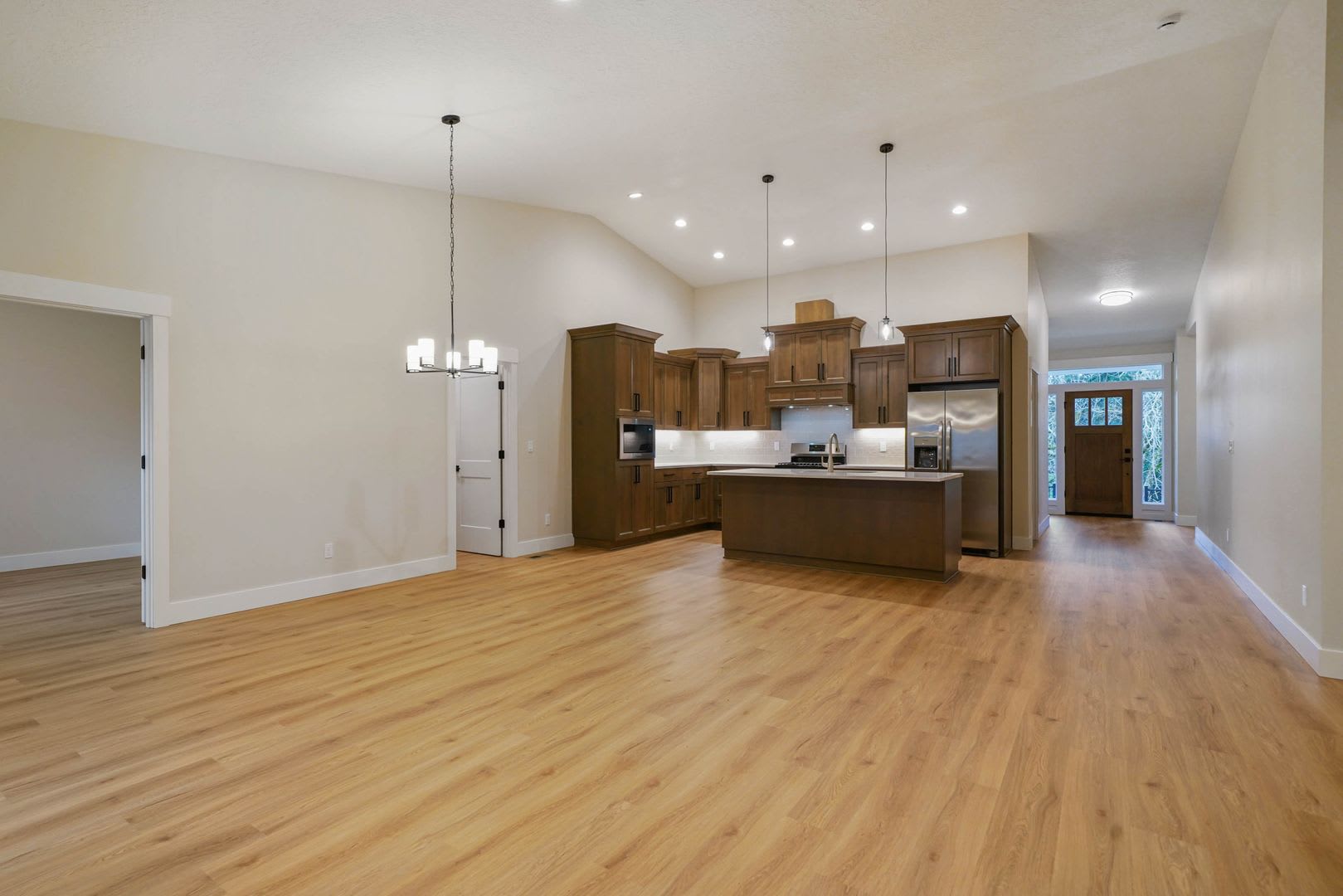 3Bd/2Ba Single Story Home – photo 5