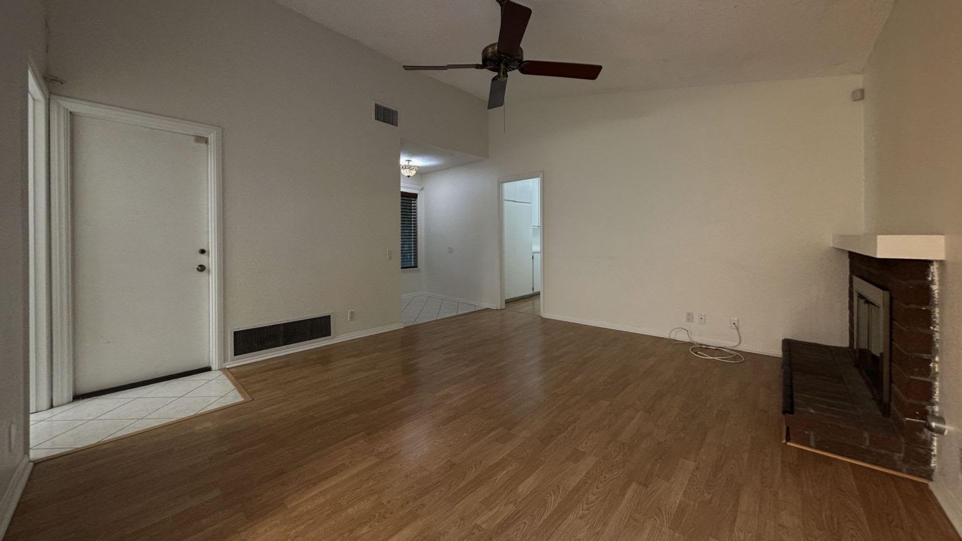 6064 Laura Ln Beautiful 3 Bedroom 2 Bathroom Home In North San Bernardino – photo 4