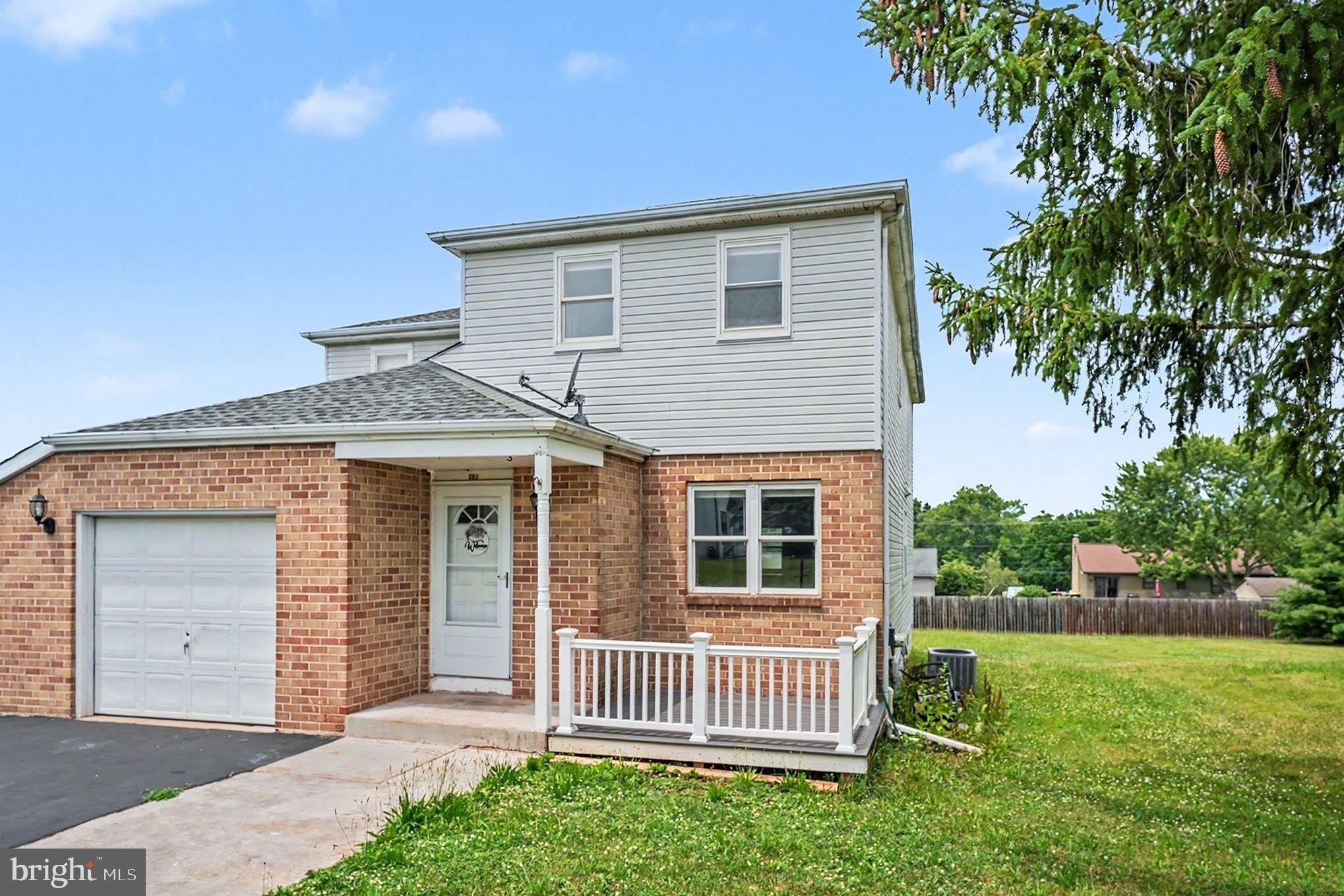 261 Florence Drive – photo 1