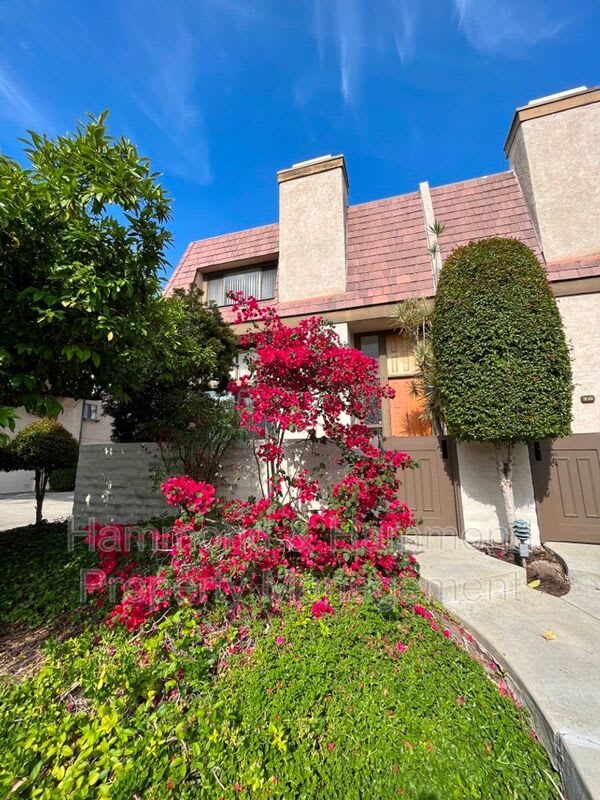 9000 Vanalden Ave. – photo 2