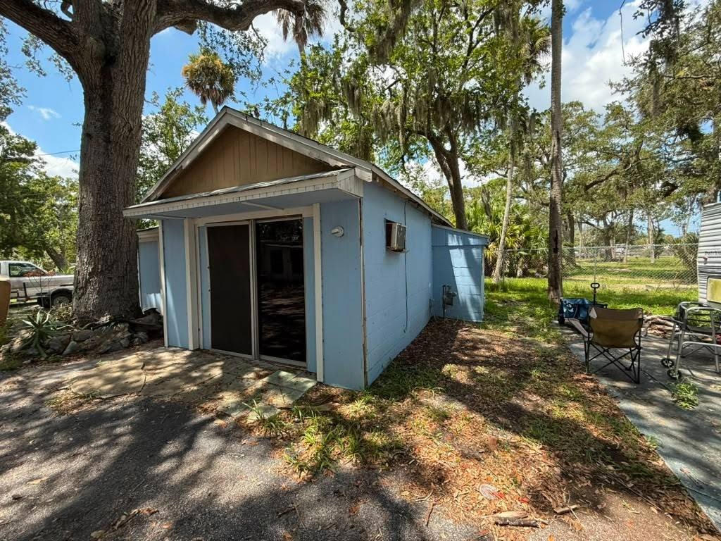 622 N Beach St – photo 2