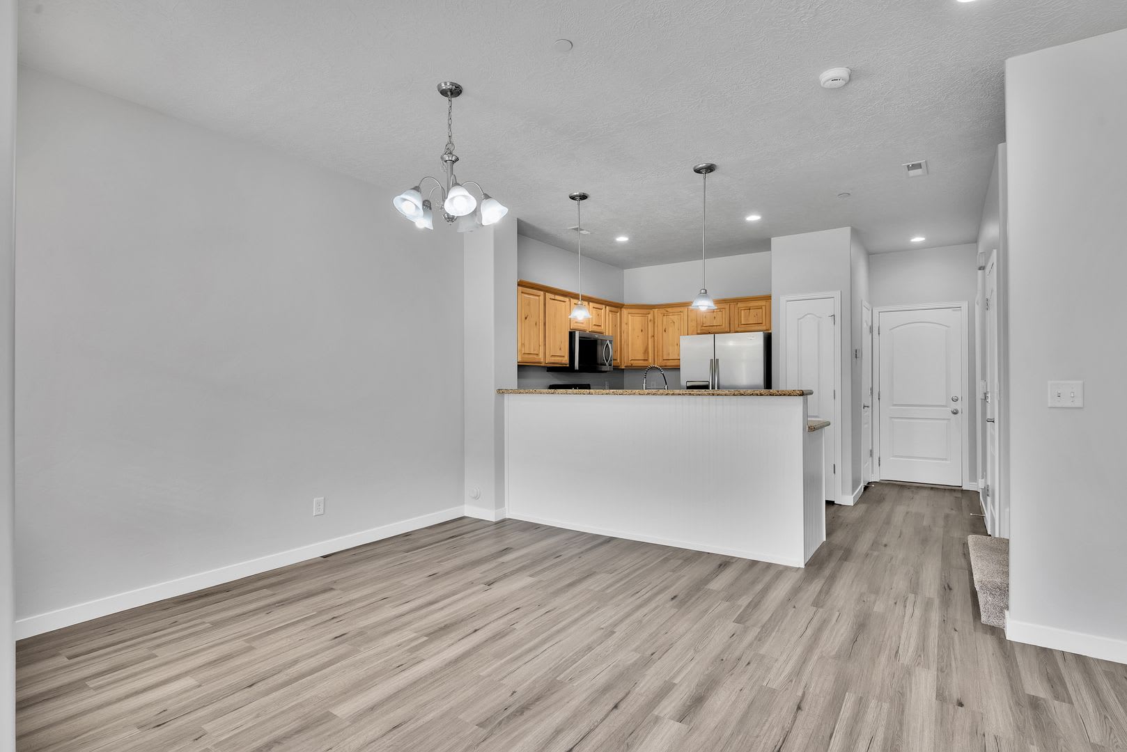 Beautiful Pleasant Grove Townhome For Rent – photo 5