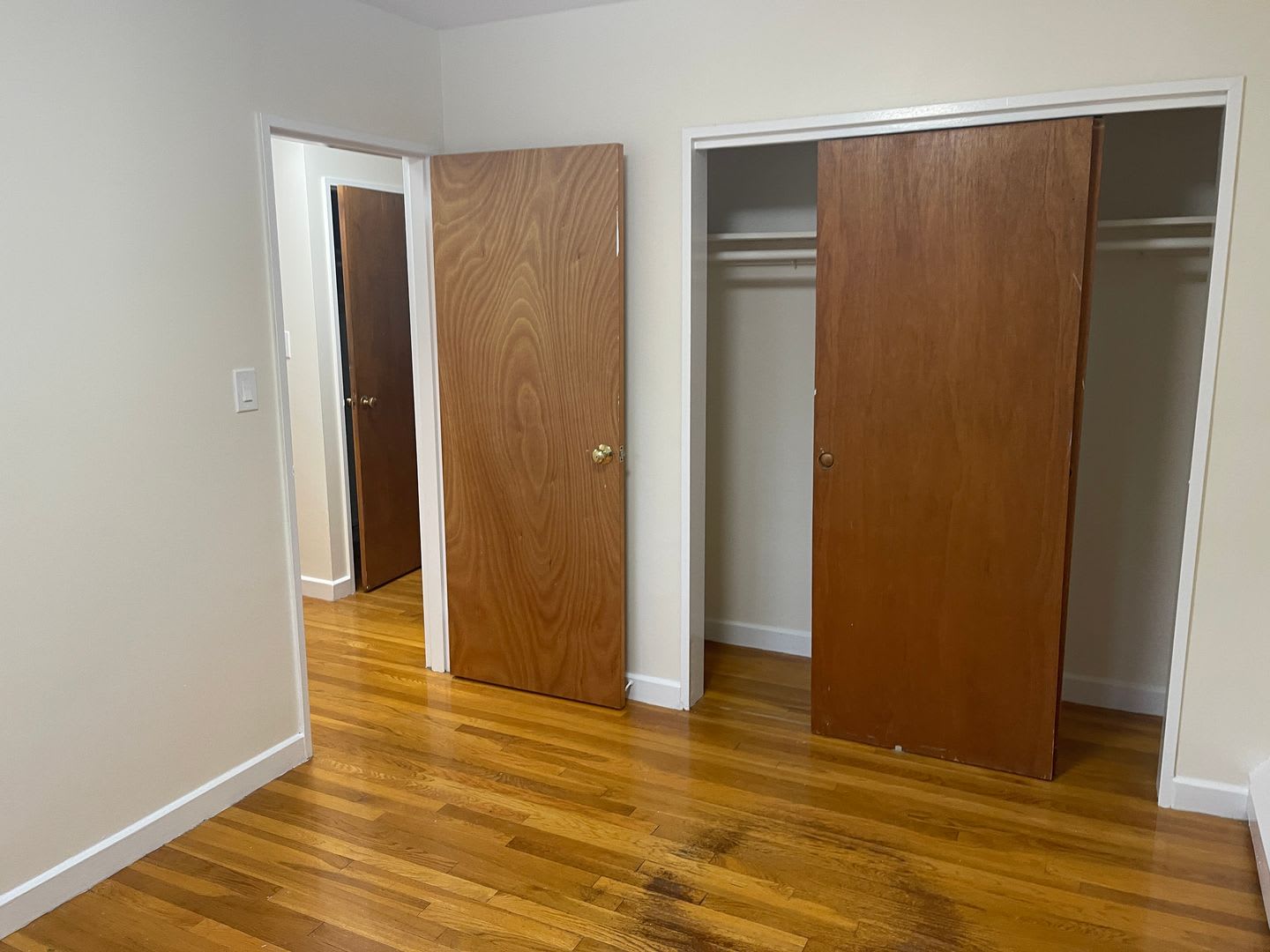2 Free Months Coolidge Corner Renovated Spacious And Very Sunny Top Floor 2 Bed Ht And Hw Inc June Or July – photo 5