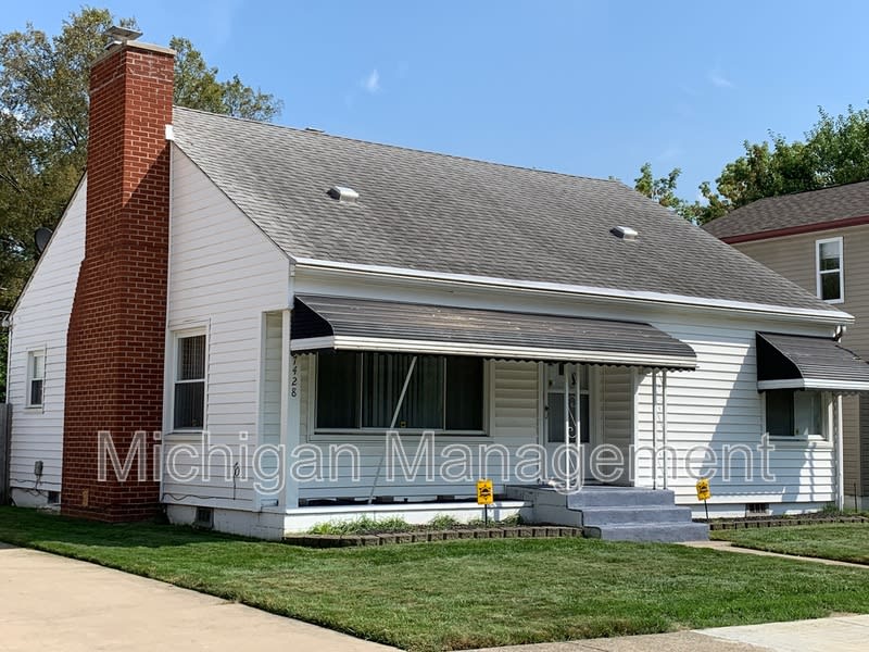 7428 Deering St – photo 1