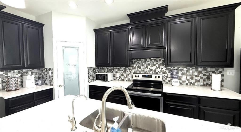 807 Lark Street – photo 3