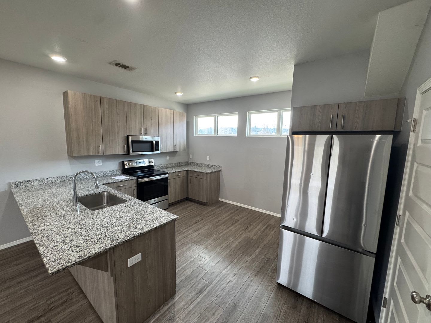 1666 Razorback Rd – photo 5