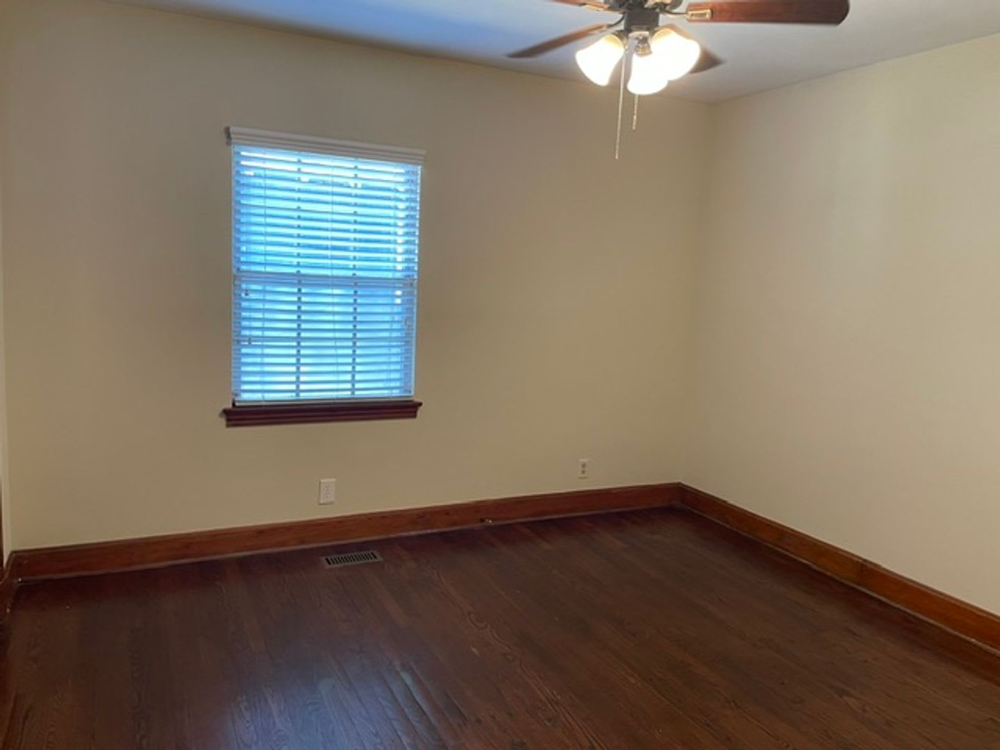 1723 5th Ave – photo 5