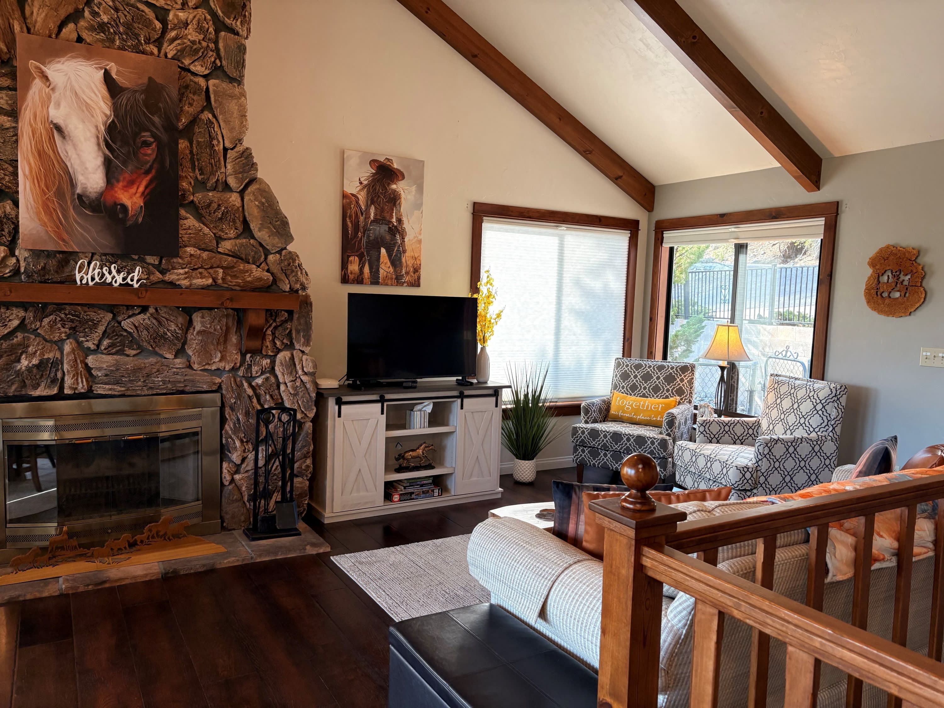 499 Karen Drive – photo 2