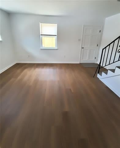 2915 MAINE Avenue – photo 4