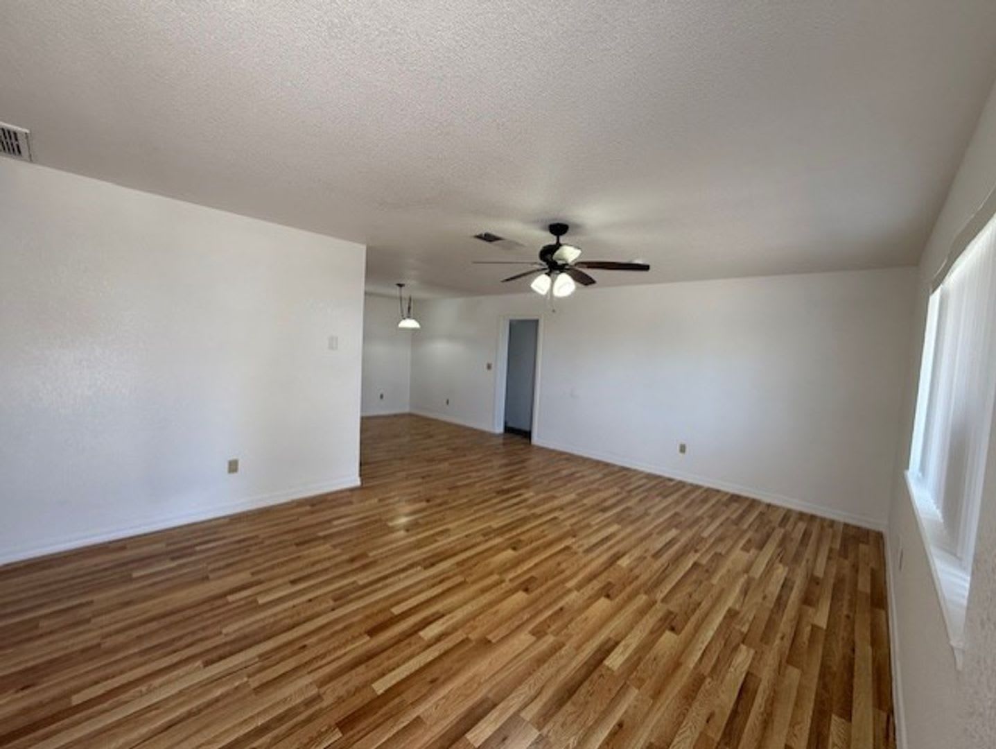 4 Bedroom in Cottonwood – photo 2