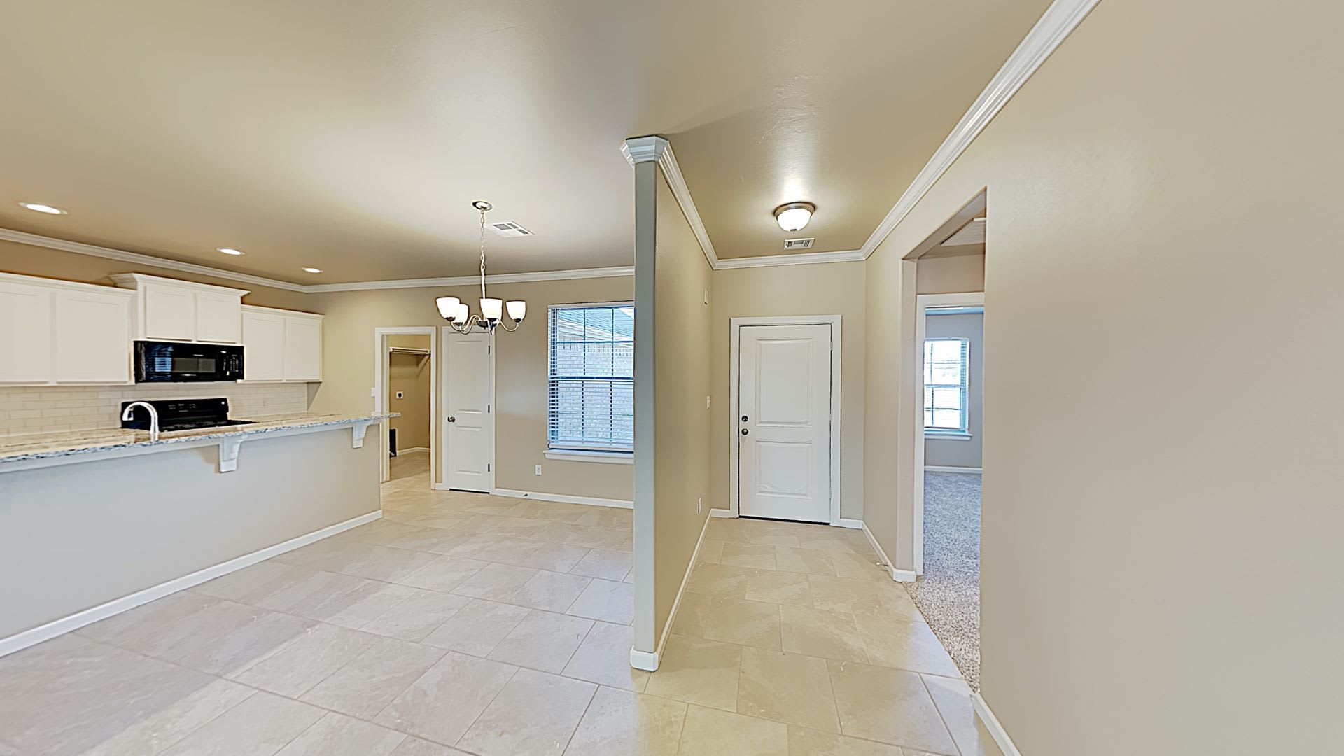 A Luxurious And Spacious 4 Bedroom 2 Bath Home With 3 Car Garage Yukon Schools – photo 4