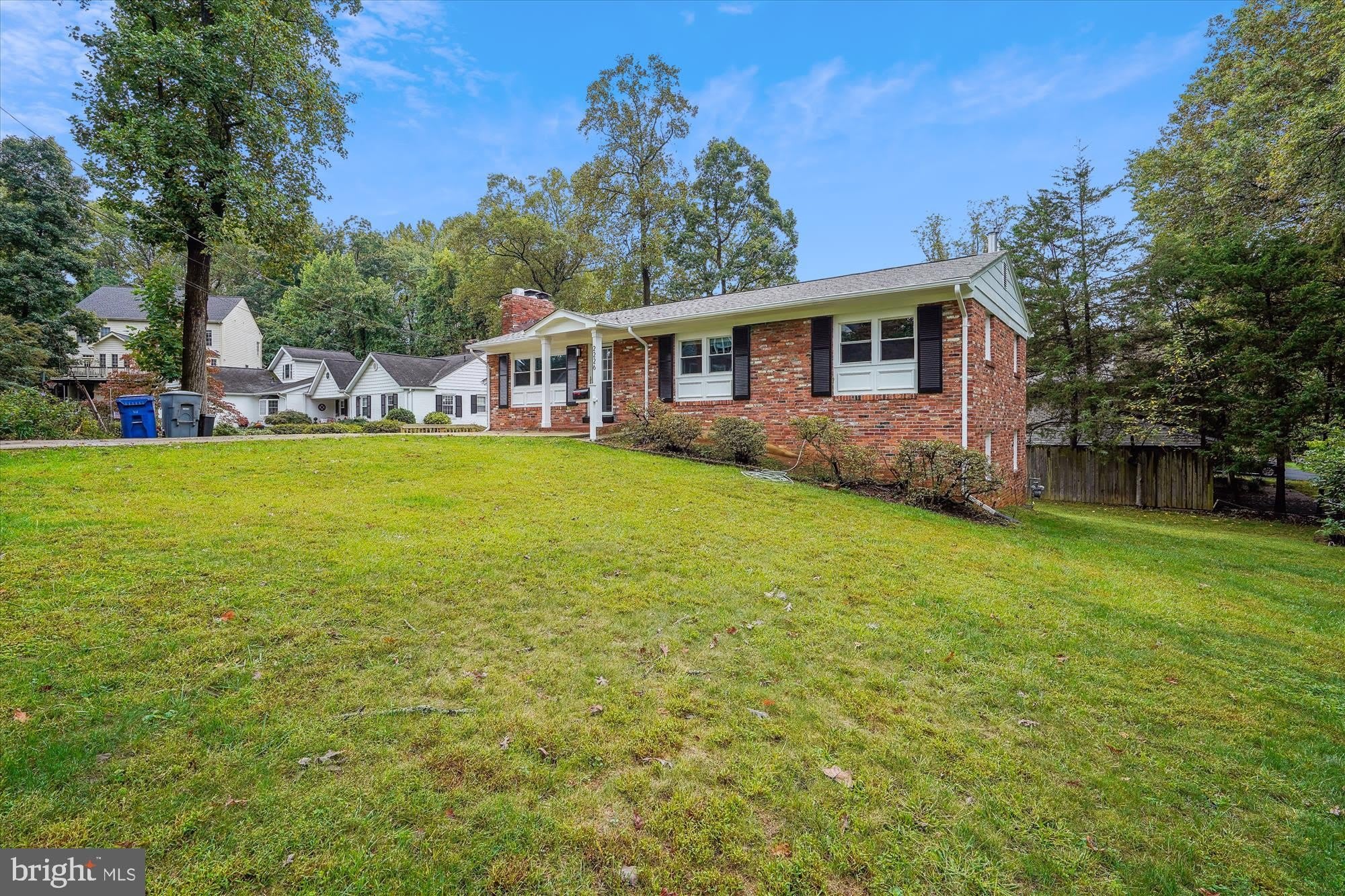 2226 WESTWOOD Place – photo 2