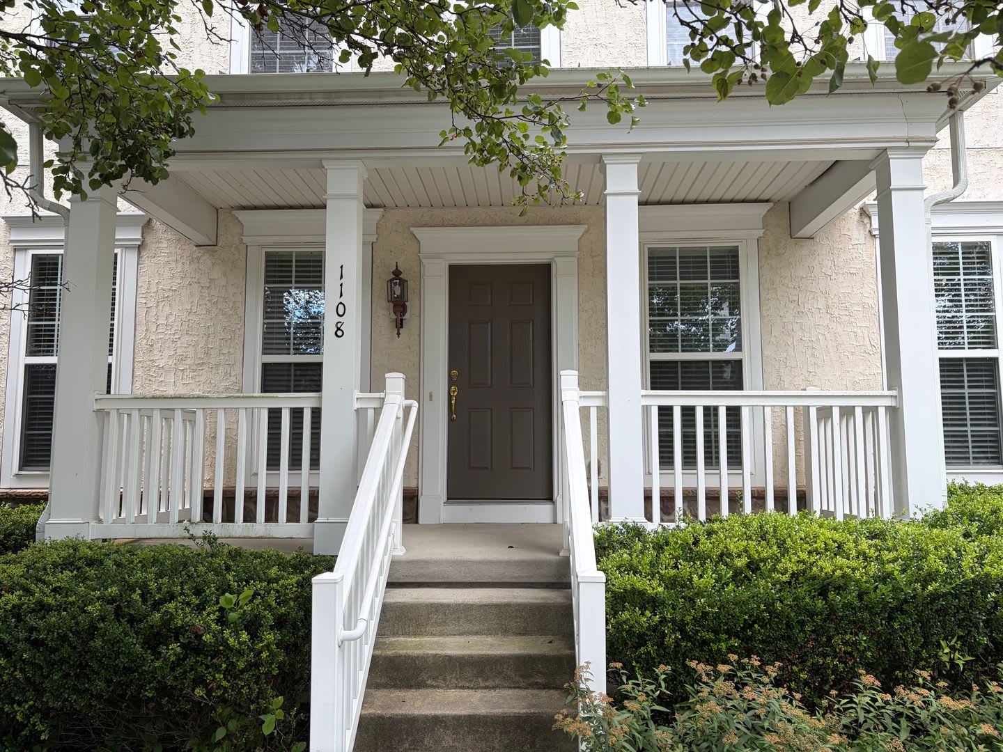 Spacious 3-Bedroom Townhome in Desirable Windsor Ridge – photo 4