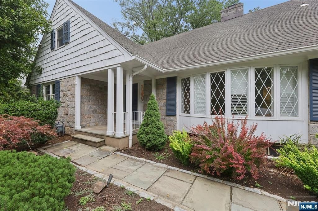 26 Glenwood Road – photo 2