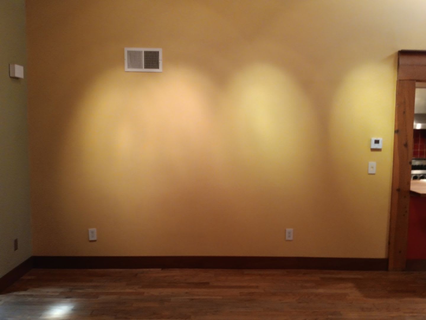 2 Bedroom, 2 Bathroom Home! Schedule a Showing Today! – photo 5