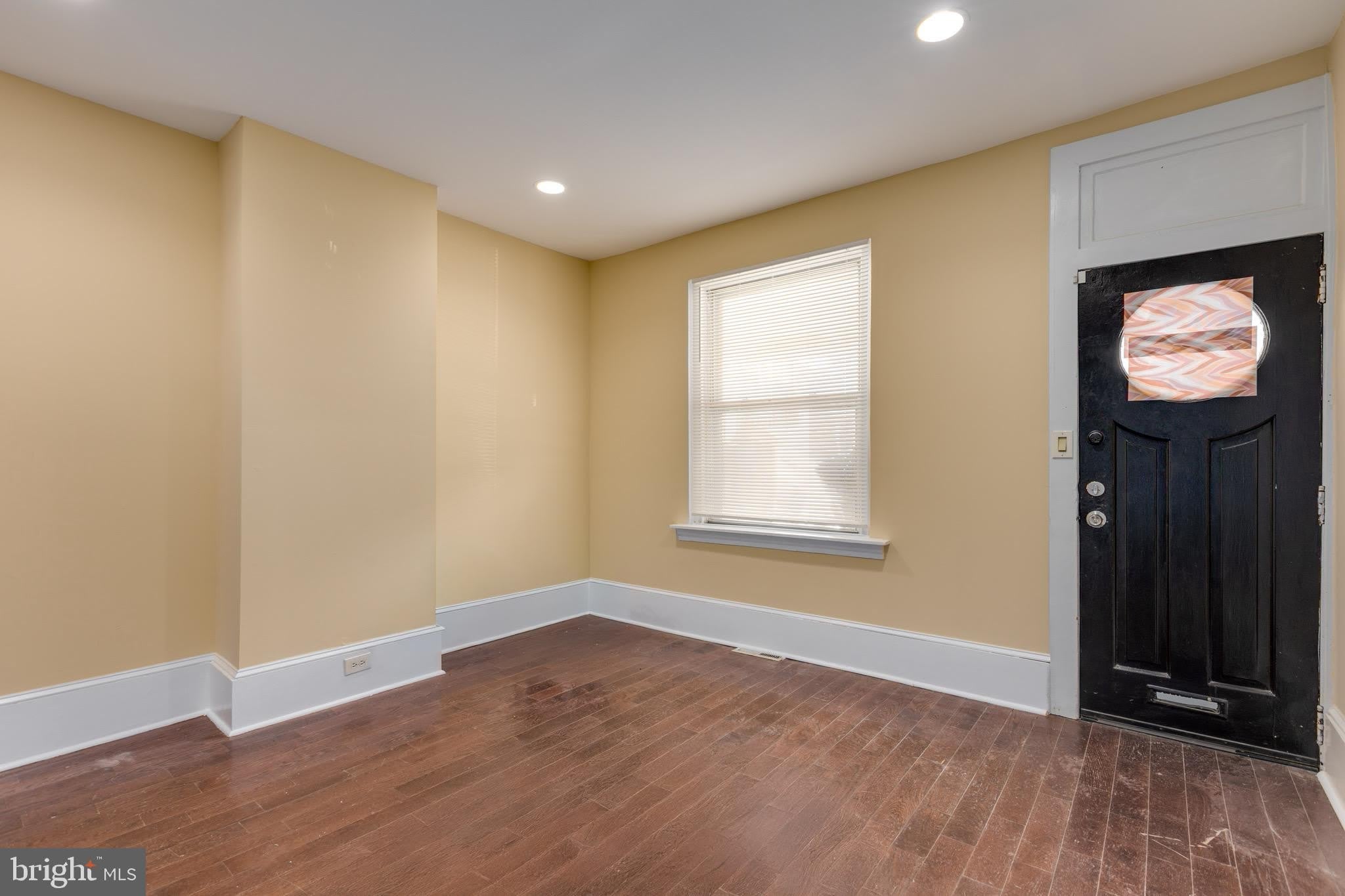 1312 S CORLIES Street – photo 4