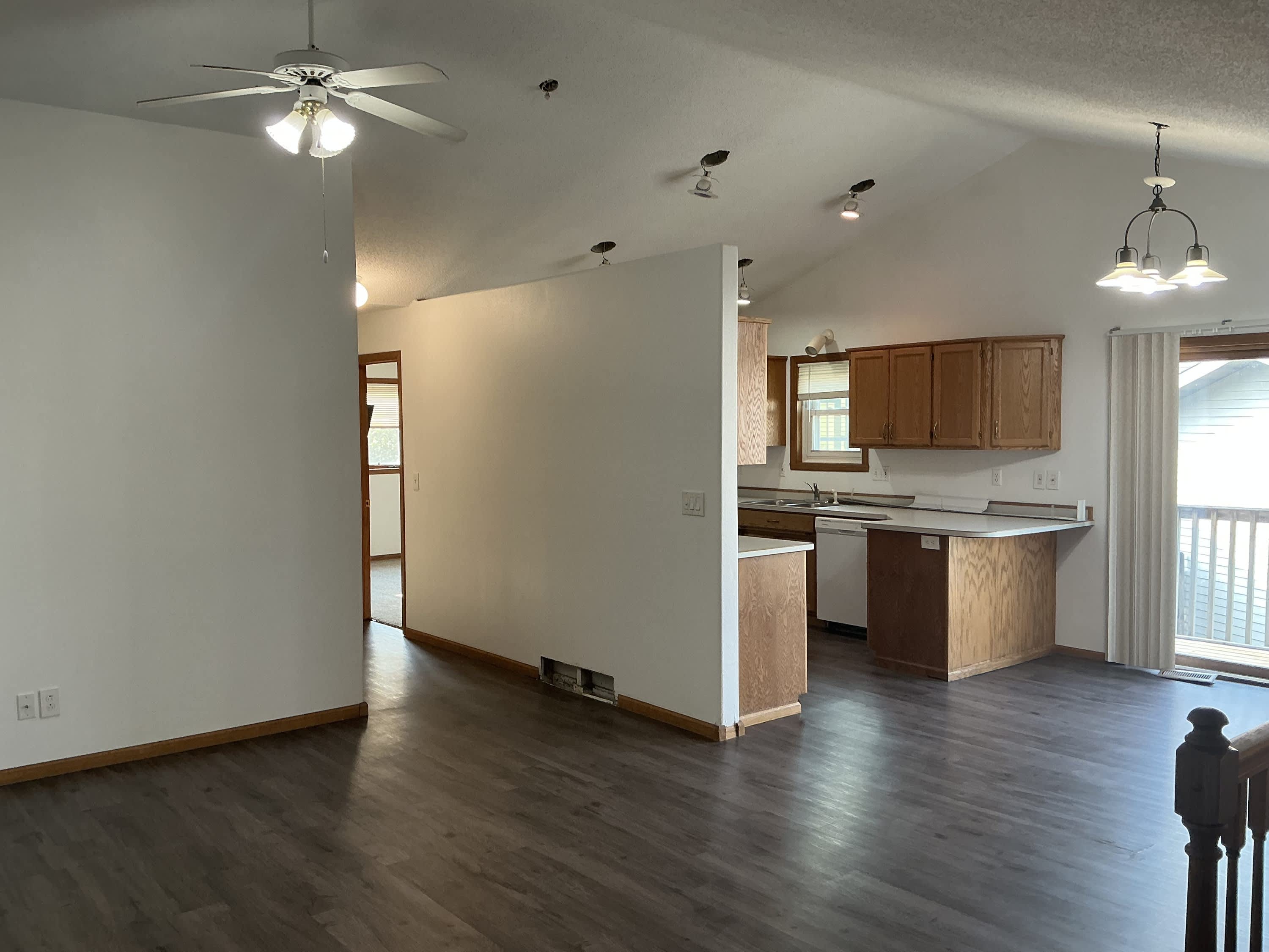 2727 34th Avenue South – photo 2