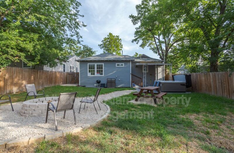 1031 Gramercy Pl – photo 3