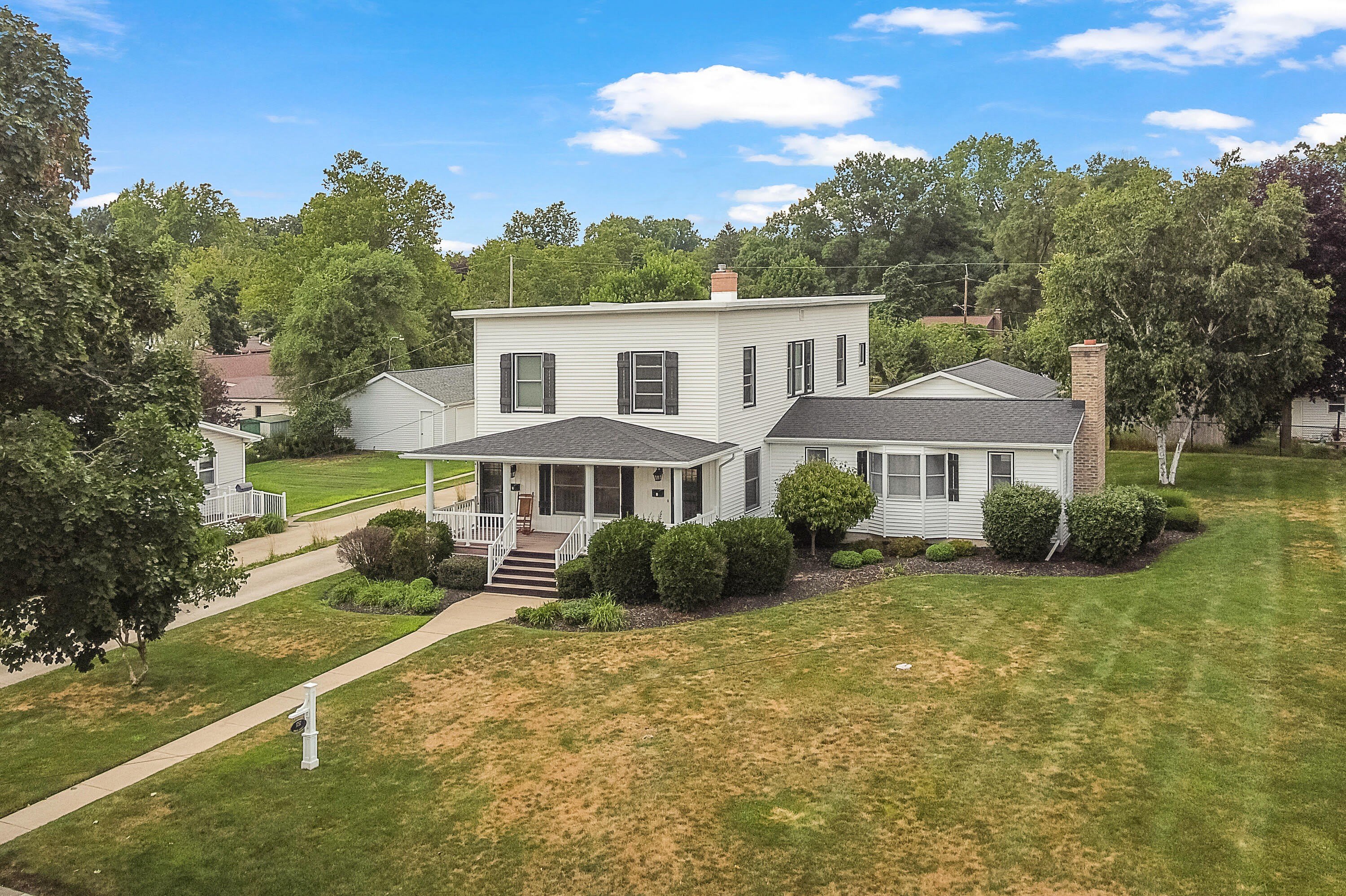 1757 4Th Street Nw – photo 1
