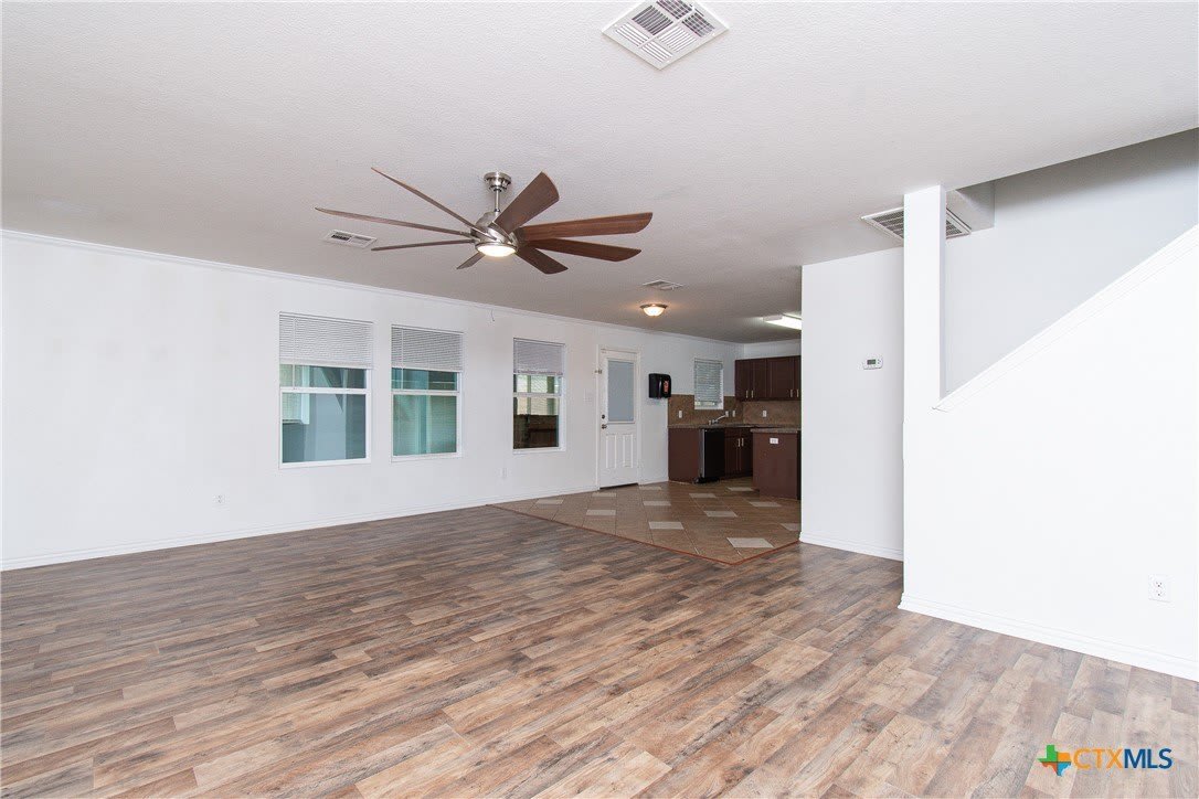 9007 Sandyford Court – photo 5