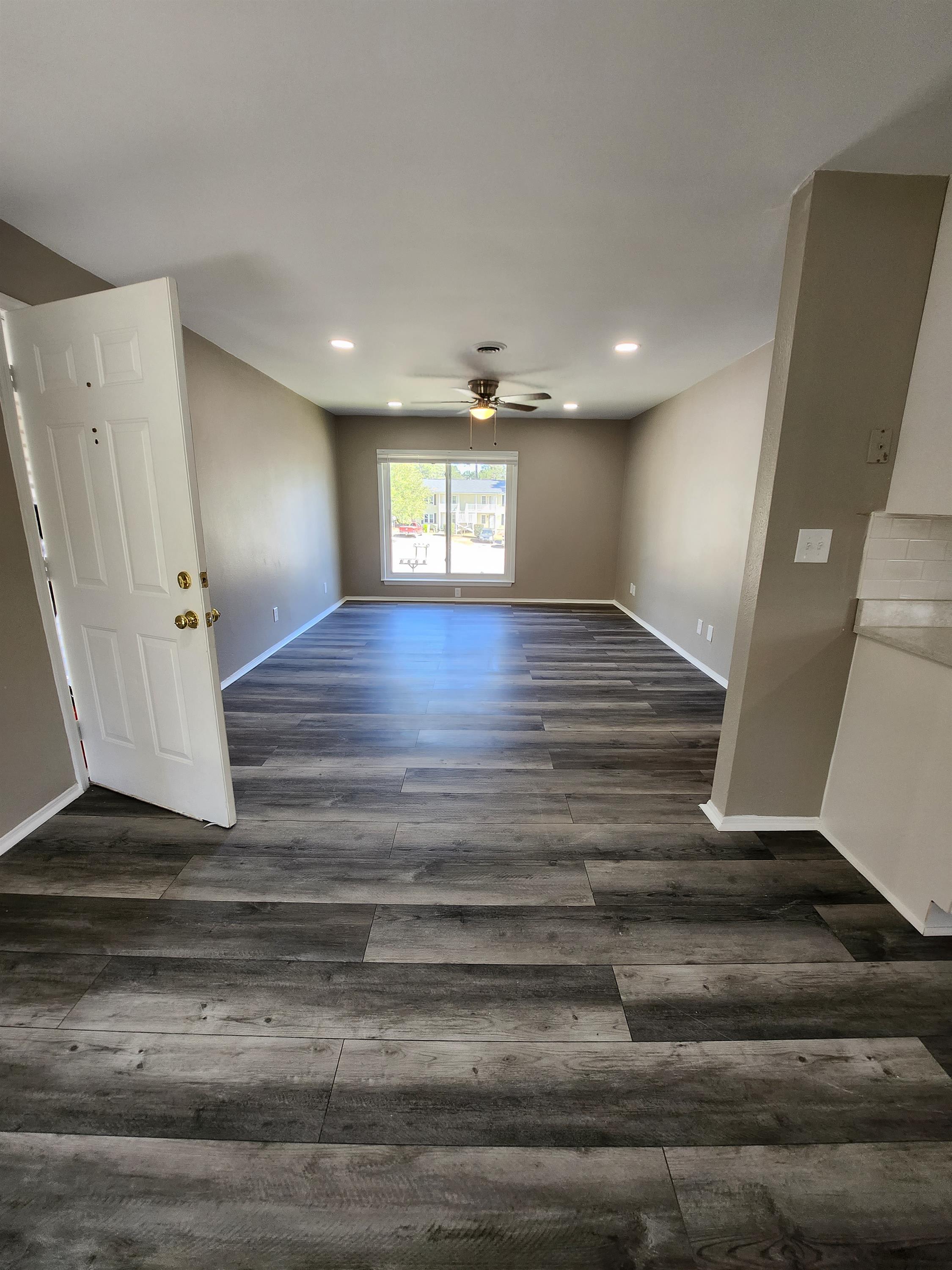 2919 Chatsworth RdD – photo 2