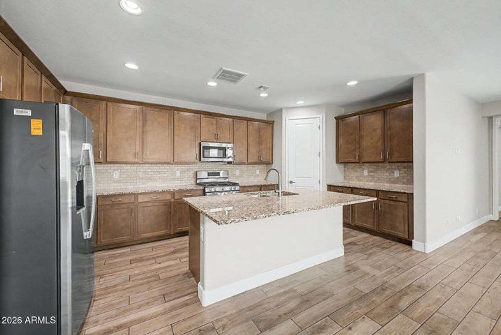 Gorgeous 5 bed/3 bath home in the sought-after Eastmark subdivision in Mesa – photo 4