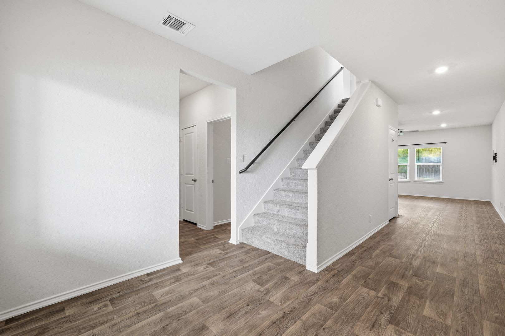 Move In Special One Week Free Two Story Home Near Lackland Afb With Loft No Rear Neighbors – photo 3
