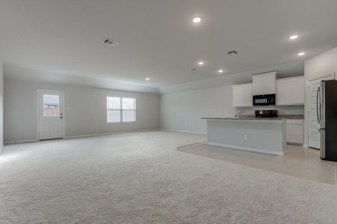 2421 Pacific Avenue – photo 2