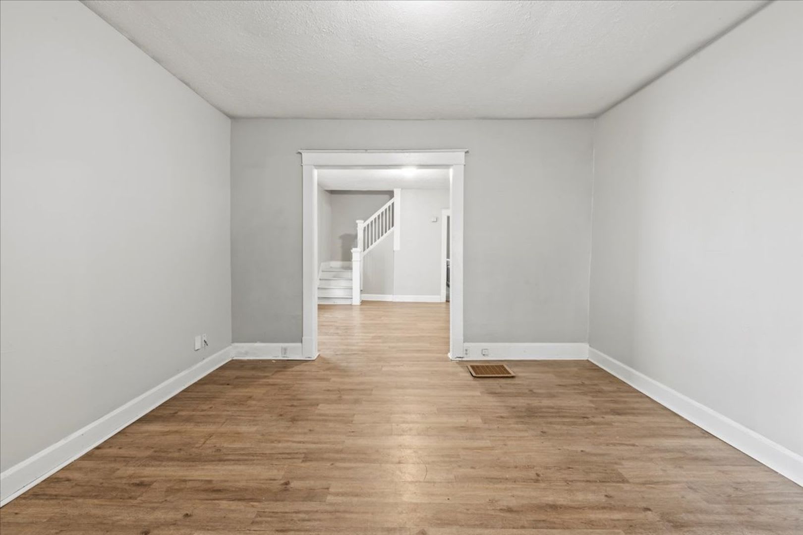 1119 N Dearborn Street – photo 2