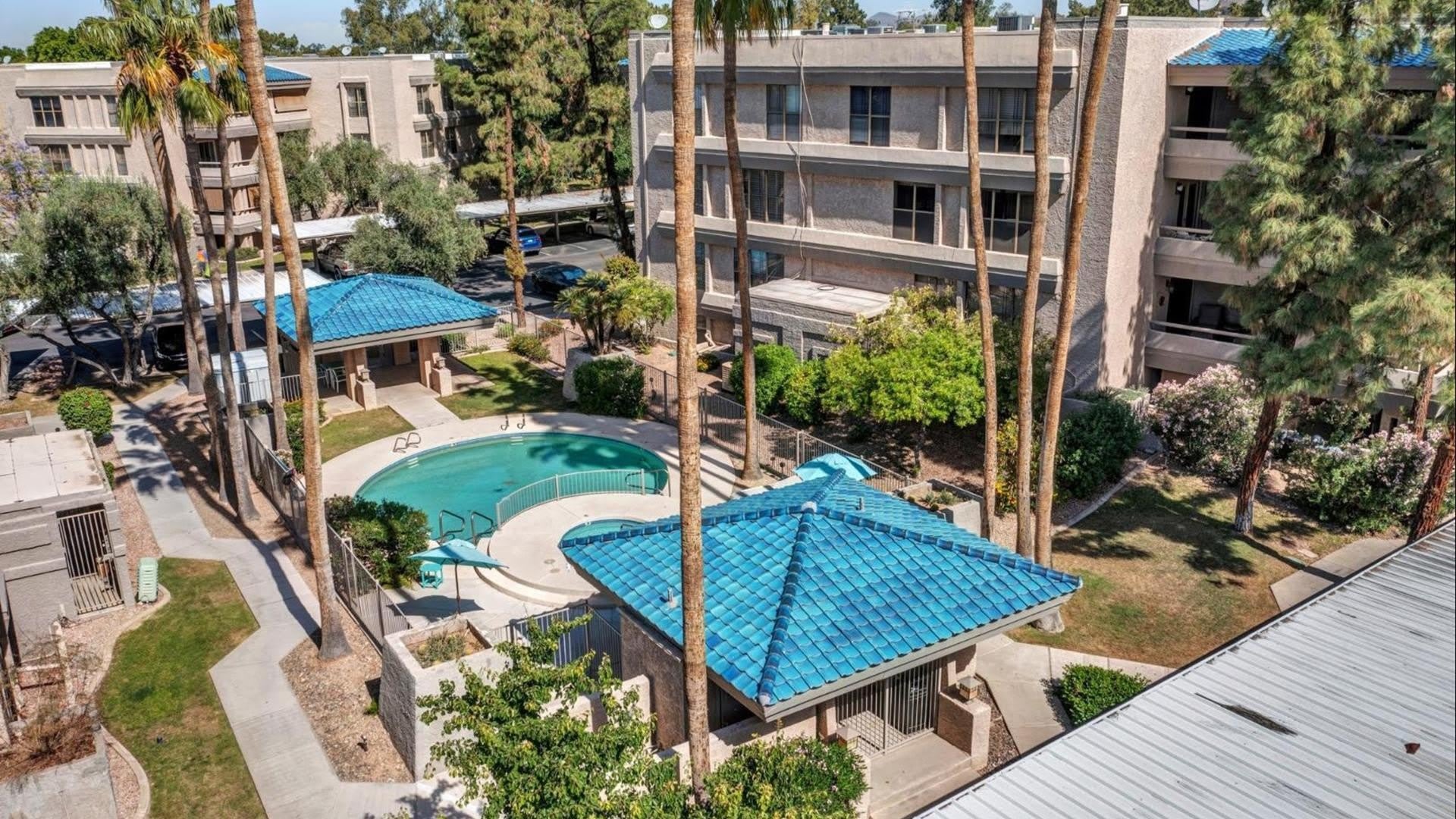 5124 N 31ST Place – photo 1