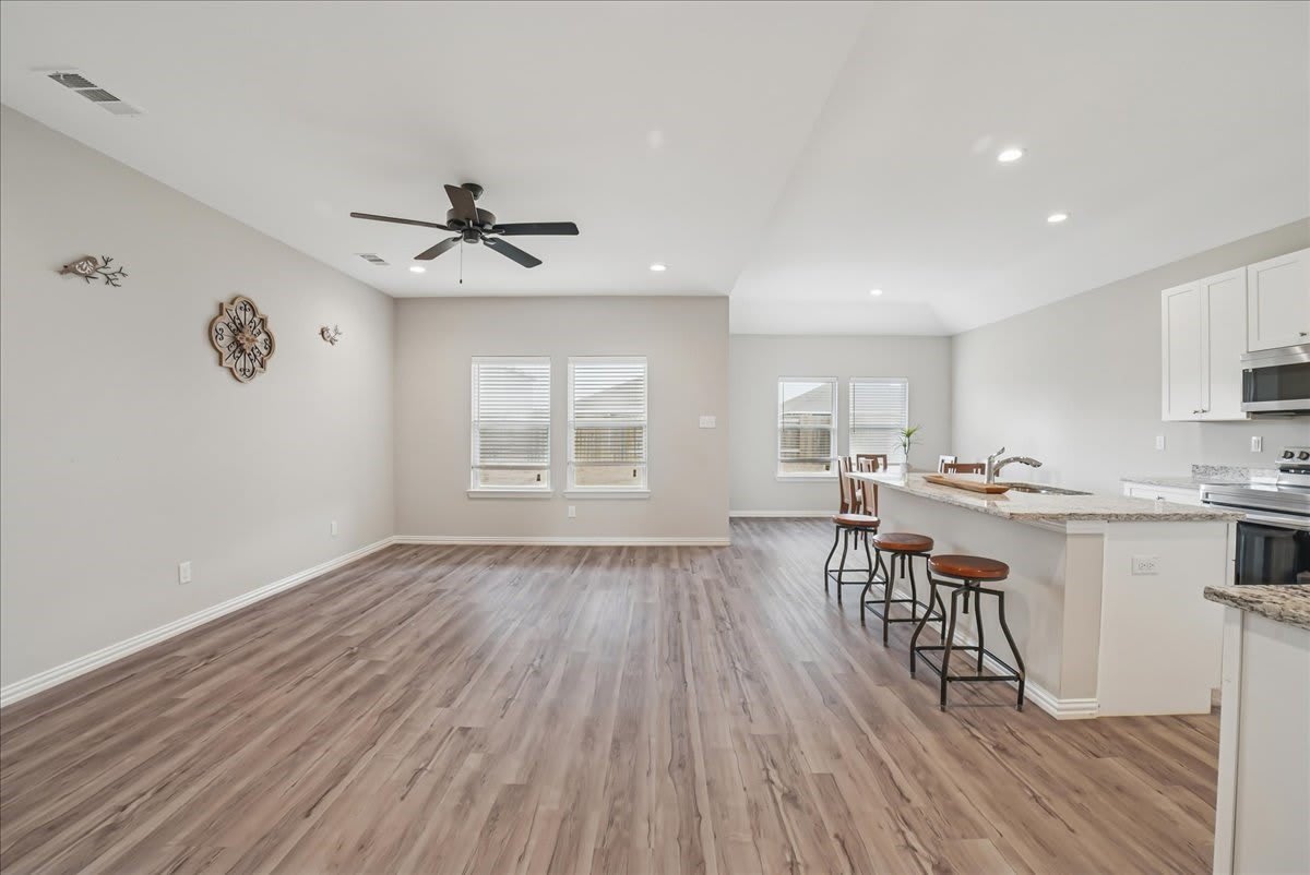 4802 Delano Street – photo 3