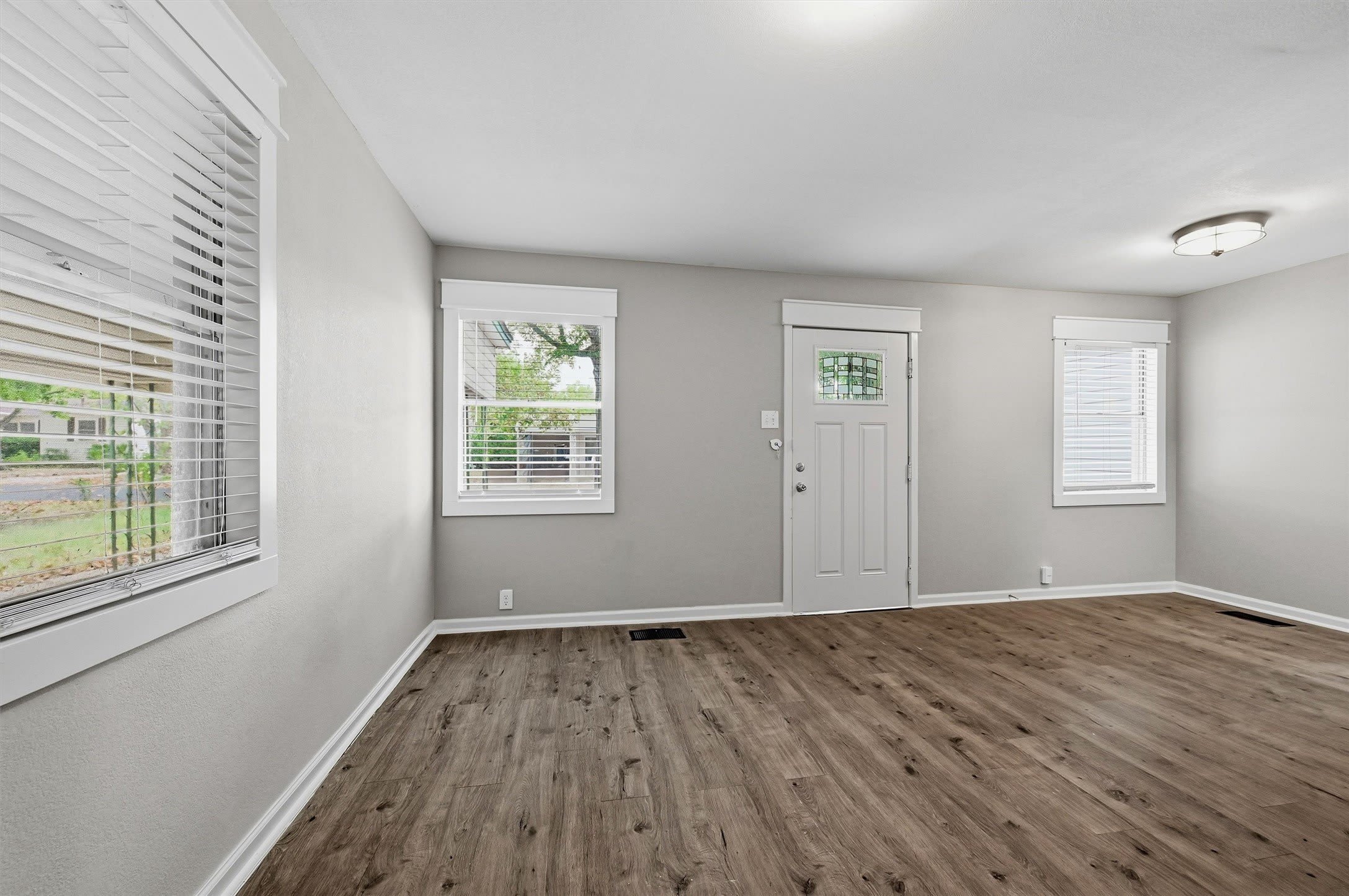 920 S Lee Avenue – photo 5