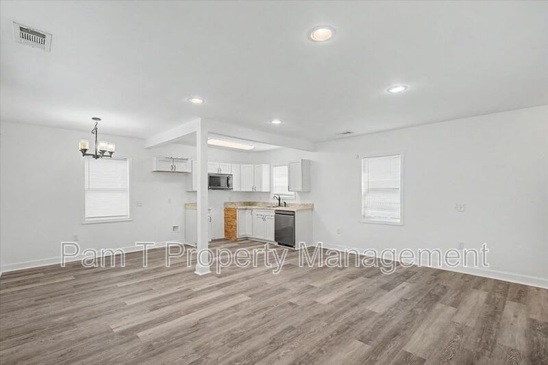 1200 E 37Th St – photo 4