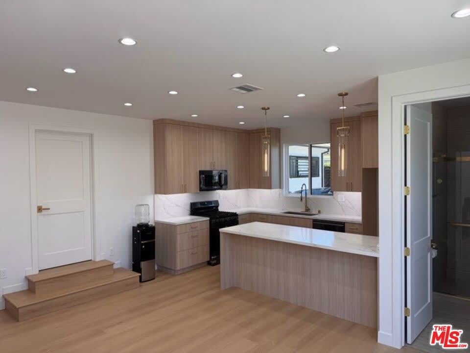 16036 Acre St – photo 1