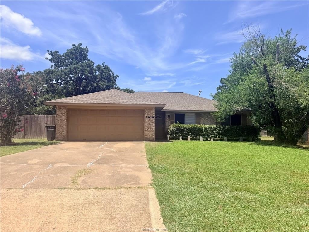 3010 Normand Drive – photo 1