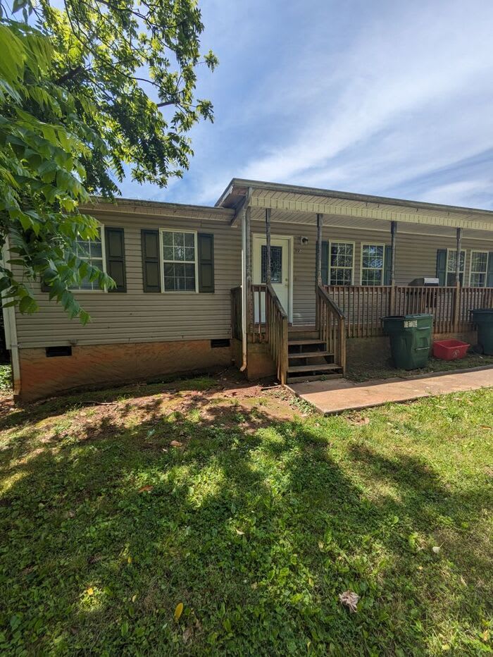 1107 North College Avenue – photo 1