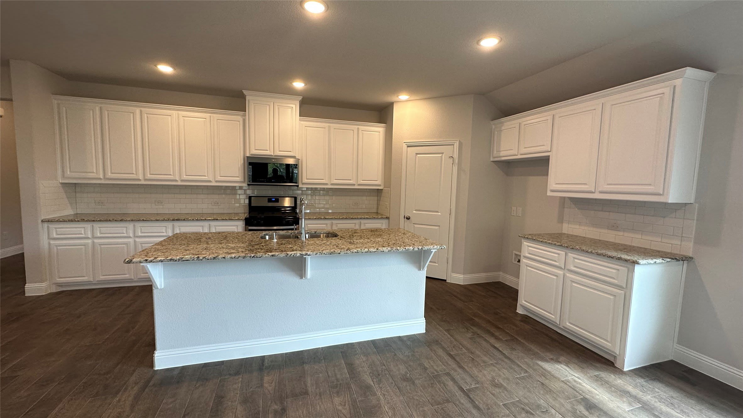 1608 Elizabeth Street – photo 5