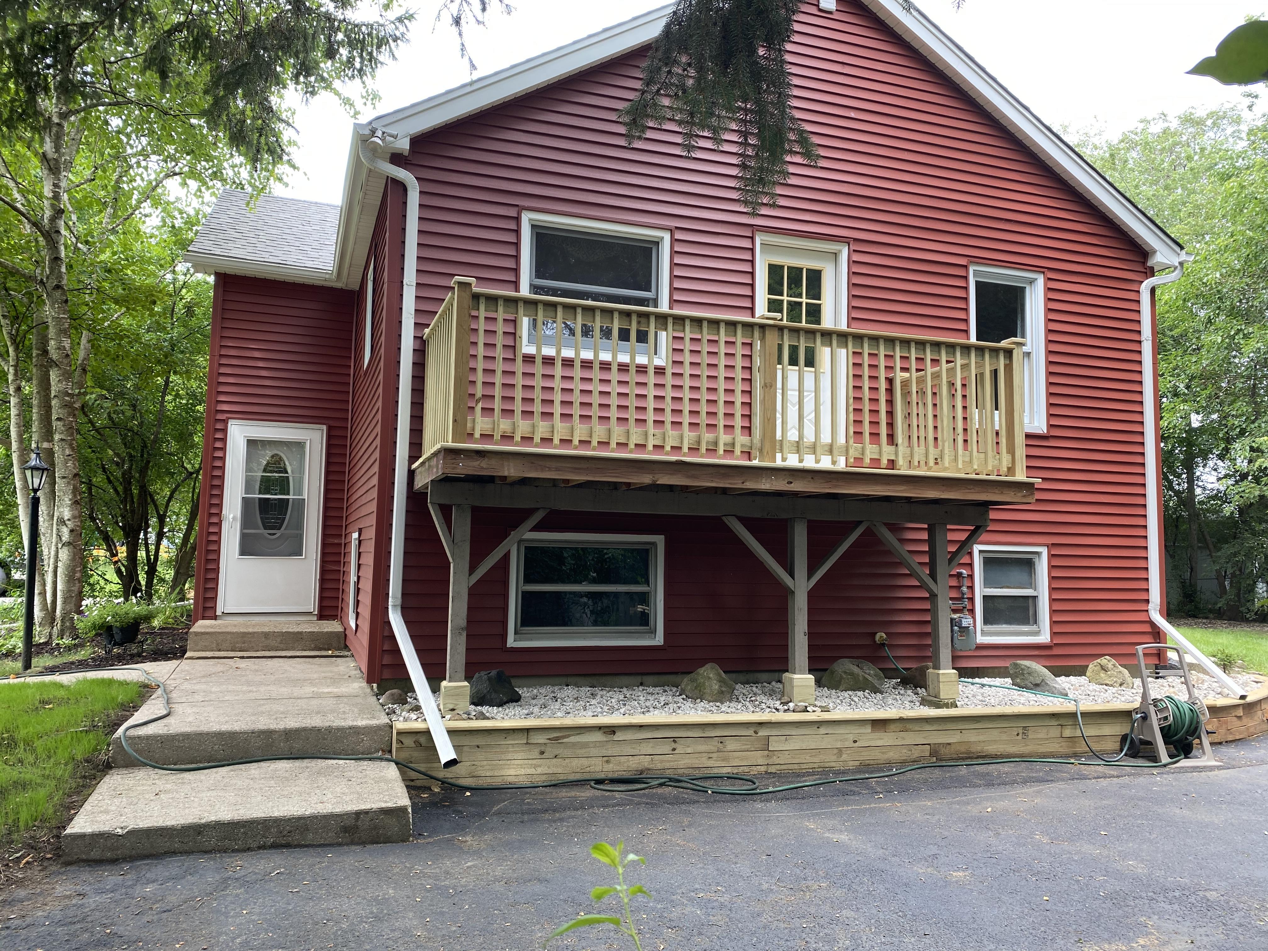 18220 W Lindenwood Dr – photo 2