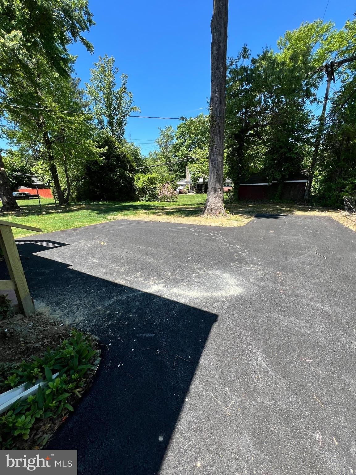 9406 BELAIR Road – photo 4