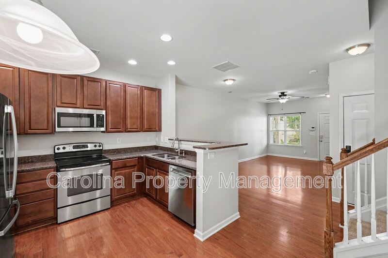 13983 Singleleaf Ln – photo 2