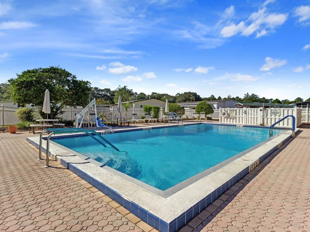 10907 SW 30th Ave – photo 5